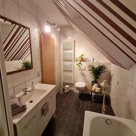 Warnitz Apartment *